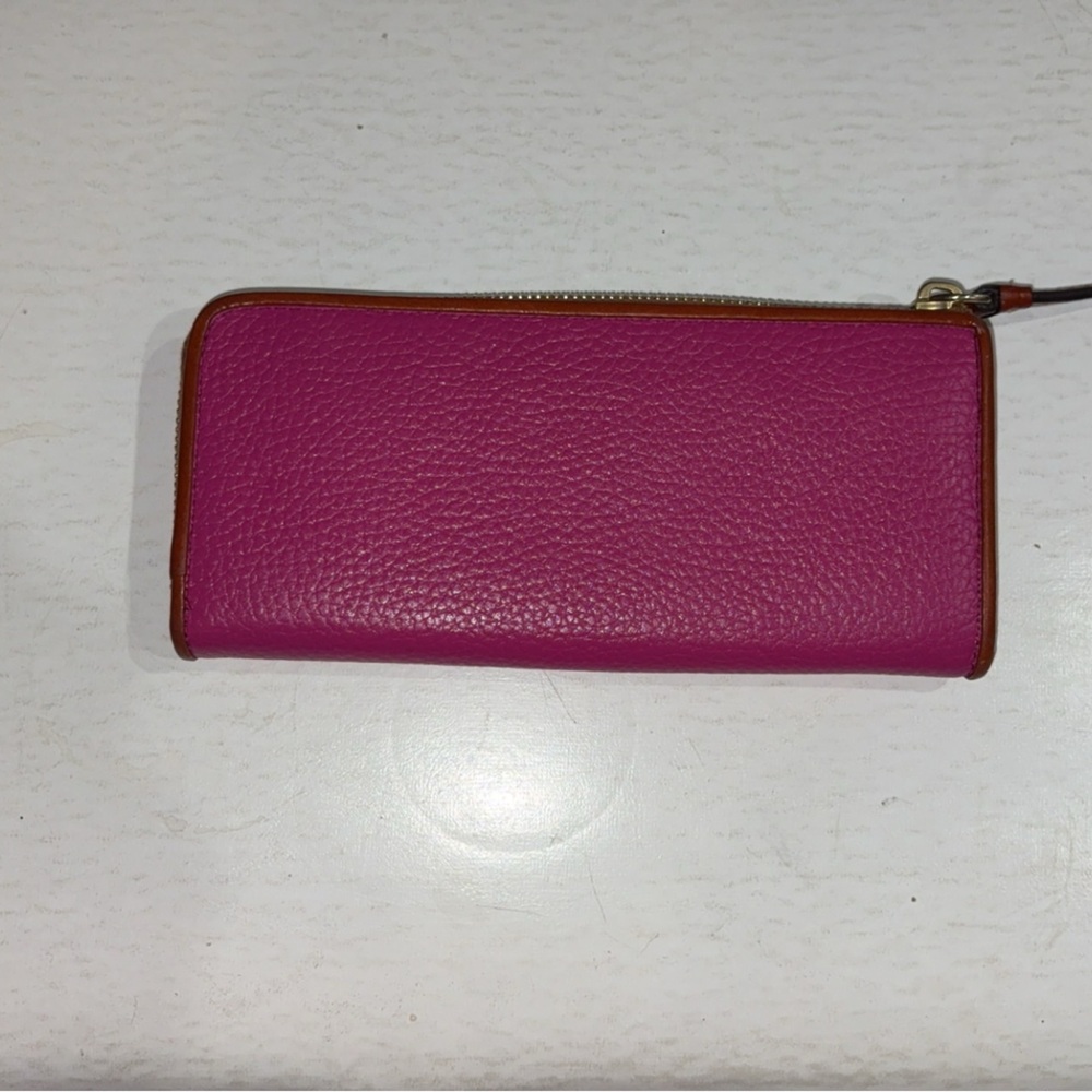 Dooney & Bourke Vintage Long Fuchsia Leather Wallet - Picture 3 of 14